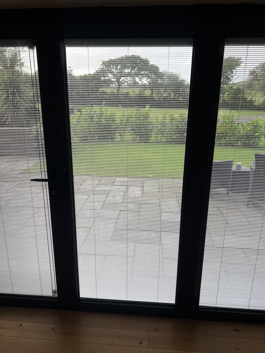roblkirk's tweet image. First class service by Michael @DGServiceRepair 
Fast and efficient removal, supply and installation of bifold glazing with @pellinindustrie 
#screenline integral blinds  

Very pleased with the end result 
#highlyrecommended