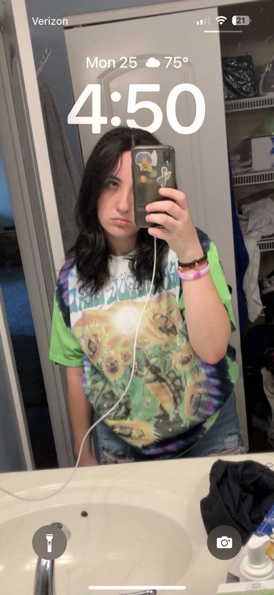 ilyconr's tweet photo. @JaMarrJungle if it wasnt for my girl, it would be tee https://t.co/AdCmGdgVML