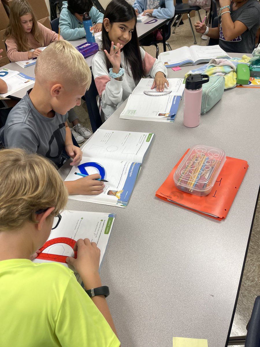 Gerdes_Gang's tweet photo. My fourth grade mathematicians loved working on measuring angles with protractors in our I-Ready workbooks. @RobertCS118  #iReady #angles #geometryfun https://t.co/wuQj3UMdJd