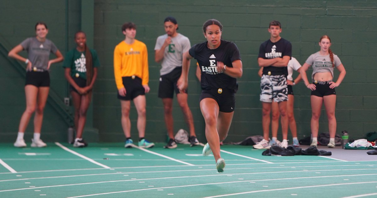 EMUXC_TF's tweet photo. 𝐓𝐢𝐦𝐞 𝐟𝐨𝐫 𝐓𝐄𝐒𝐓𝐈𝐍𝐆!🏃🌬️⏱️

December is quickly approaching‼️👀

#EMUEagles | #ChampionsBuiltHere https://t.co/63HlBKMzbL