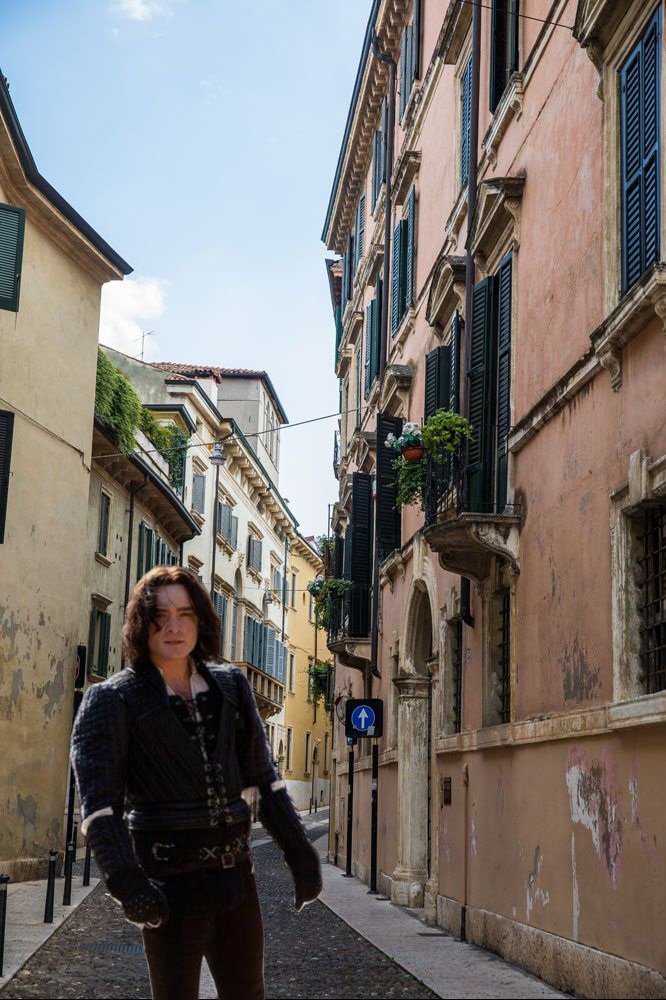RomeoDaCoolest's tweet photo. As if I've just seen Tybalt on the fair streets of Verona. Didn't want to start a duel because of what the prince said. Don't tell Tybalt because we all know he loves a bit of argy bargy ๐ #FieryTybalt, but I got this pic on the sly #badbob #meff #scatty #scattyfamily #thisyou https://t.co/w5svh5cQRC