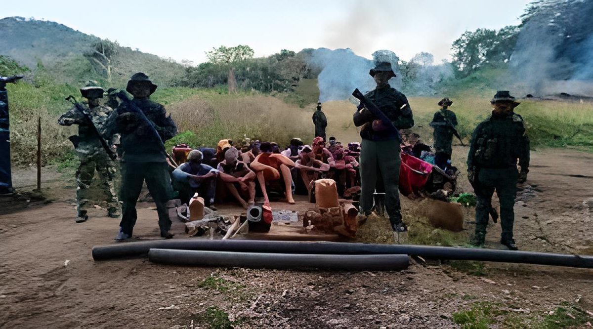ieseofanb's tweet photo. El Comando Estratégico Operacional garantiza nuestra Soberanía e  integridad territoria, nuestras victorias en las diferentes Operaciones Militares, así lo confirman. “Que viva nuestro CEOFANB”!!! https://t.co/zcHrFnWyLj
