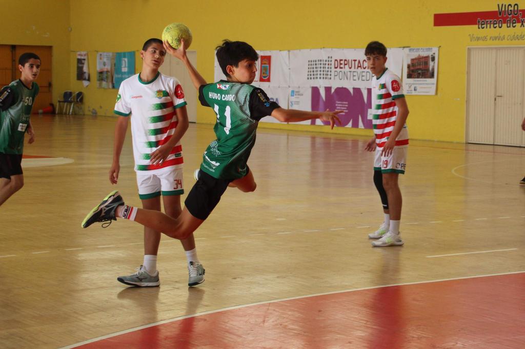 UB_Lavadores's tweet photo. Duro partido el vivido ayer por nuestros Cadetes en el pabellón contra un gran rival como es el Abegondo.

Destacar nuestro buen partido.

Ahora a preparar el siguiente encuentro, que con estos chicos tan comprometidos, nos deparará muchas sorpresas agradables.

#grupocdec #GEFF https://t.co/tUESGBLVPk