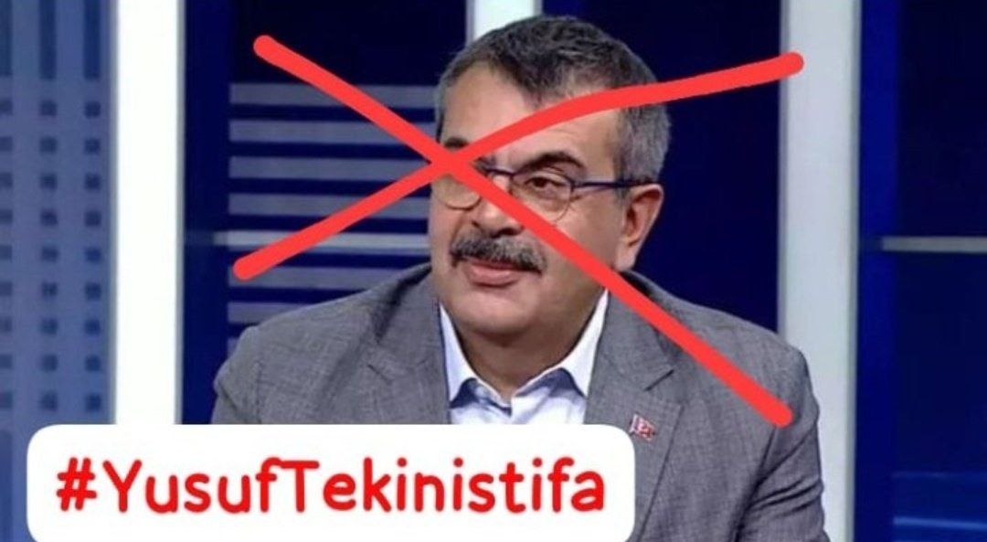 FeyzaSeny's tweet photo. Eğitim sistemini geliştirip ilerletmek yerine her gelen kendi kurallarını koyuyor! Böyle eğitim olmaz! Öğrencileri okuldan soğutup, kacirtmaktan başka ne işe yarayacak..? Yazıklar olsun.
#YusufTekinistifa #YusufTekinİstifa #FatihErbakan https://t.co/rQi4uy3WFW