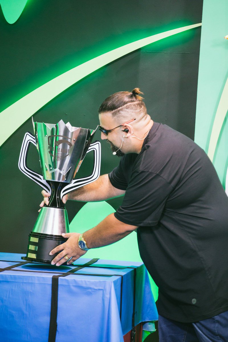 brPUBGMOBILE's tweet photo. 🌟⚡️ Momentos Inesquecíveis da festa que rolou da Final da PMPL Fall
Depois de um campeonato intenso como foi essa PMPL, depois da final rolou uma festa que todos que batalharam por esse campeonato mereciam
#PUBGMOBILE #PUBGMESPORTS #PMPLBR https://t.co/BIXJKwWS8B