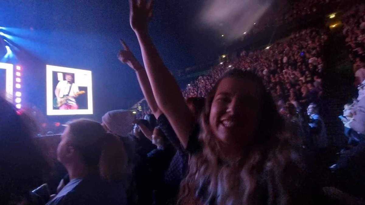 PrincessStephy9's tweet photo. @Busted The most epic night reminiscing hit after hit with you! 😍 Thank you for a truly incredible memory! And I’m still in awe at Charlie’s ‘singing his tits off’ 🫶😂 I hope you’ve enjoyed your well deserved day off today https://t.co/Ol2BstXmhU
