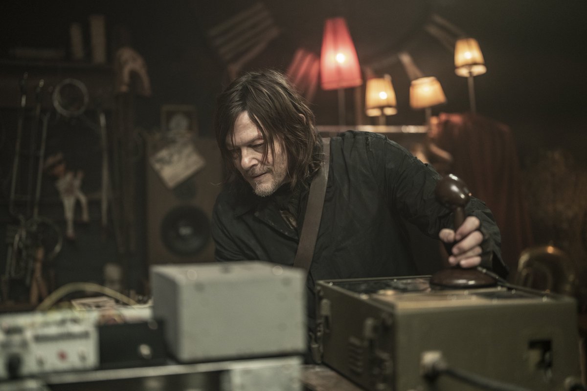 New promotional stills for episode 3 of “The Walking Dead: Daryl Dixon”. (1/4)
#normanreedus #clemencepoesy #daryldixon #twd #thewalkingdead #twddaryldixon #thewalkingdeaddaryldixon #daryldixonspinoff
