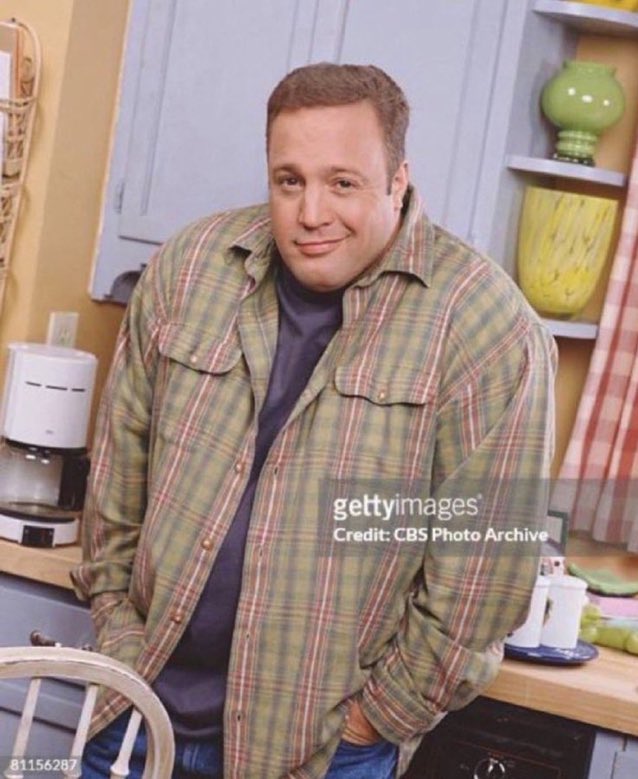 when you’re barrier at a må show and see tommaso coming with the wristbands