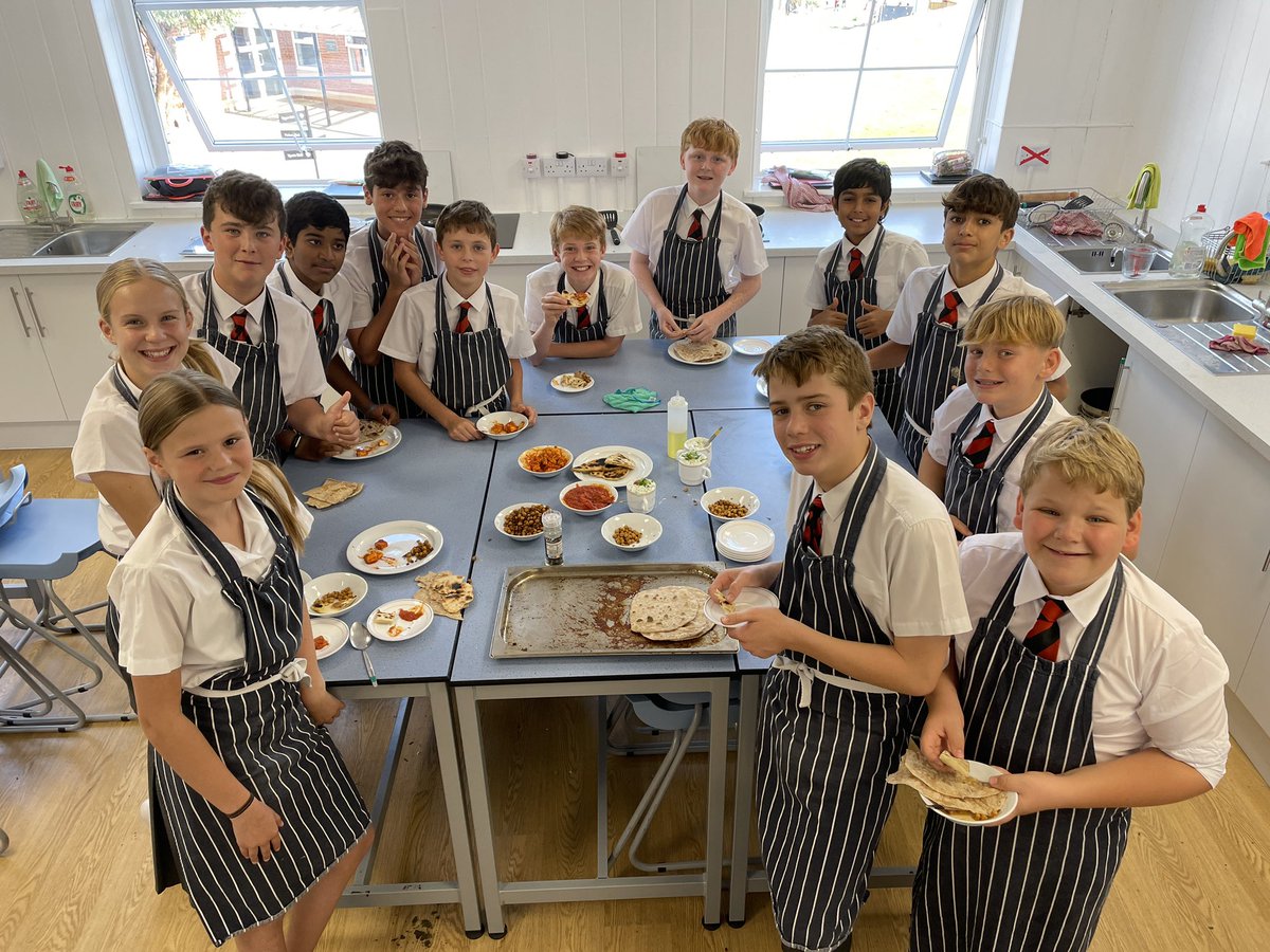 BGS_DTDpt's tweet photo. A brilliant session with Year 8 in Food Tech today. Their collaboration skills were epic and they have mastered a variety of Indian  chutneys and dips to compliment the chapatis, parathas and rotis they have also made. @BishopsgateSch https://t.co/abERVmZmqE