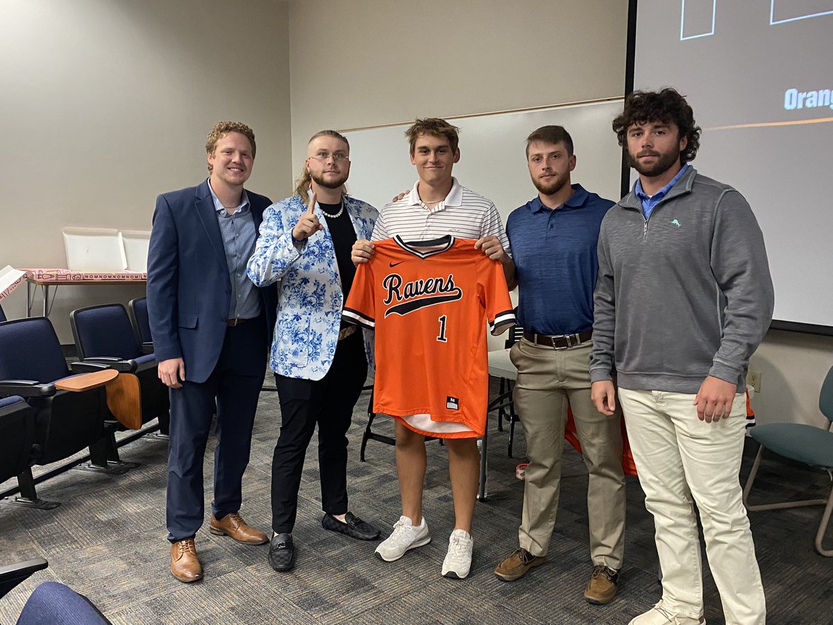 AURavensBSB's tweet photo. Round 1 pick 1 the Orange team selects: 🍊Griffin Wolf🍊 https://t.co/GdmZTrhRI0