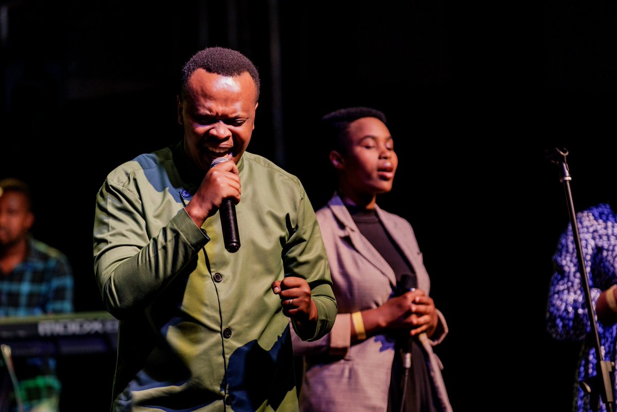GospelTimeRw's tweet photo. For gospel lovers, it is always an enjoyable evening when a special&amp; intimate praise&amp; worship concert lifts one’s spirits. This is what happened on Sunday, Sept. 24, when local worshippers thrilled hundreds of people who attended a ‘back to school prayer’ live concert in Gisozi. https://t.co/dZfNgqs0m4