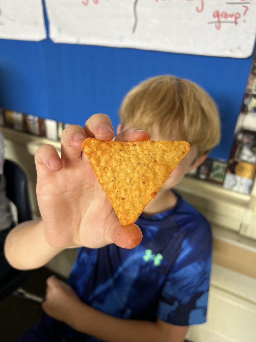 jasonbhenry76's tweet image. We celebrated our learning of the order of operations with a dorito party!  Students picked a problem and explained the process with our words! @RHeightsElem  @RISDmath #RISDWeAreOne #orderofoperations