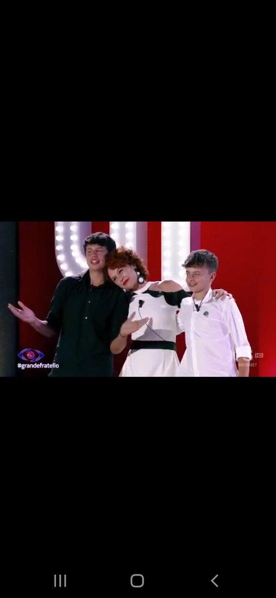 ForteNando's tweet photo. SPETTACOLARI! ❤
#GrandeFratello https://t.co/YD4evPxoXM