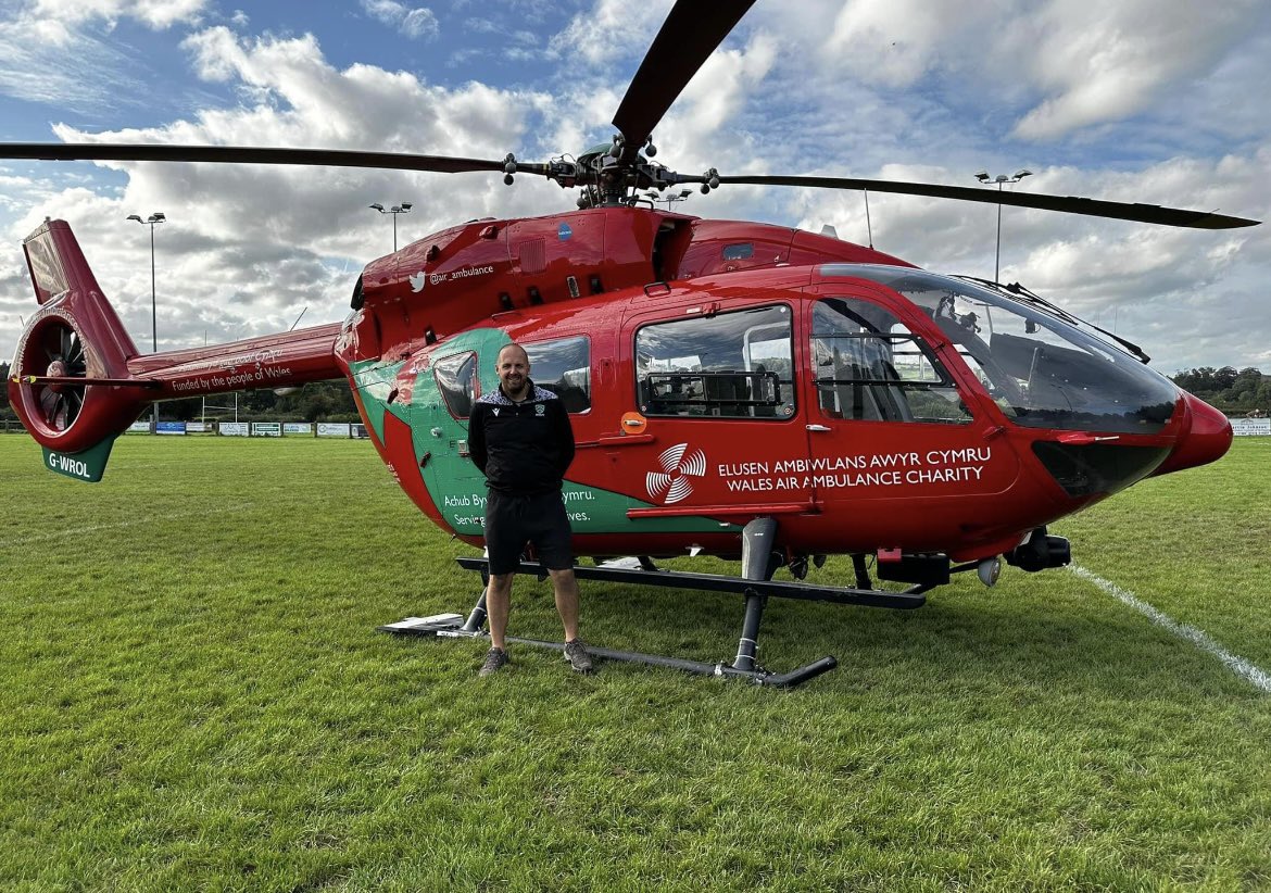 My wonderful stepdad is running the Cardiff Half Marathon next week in aid of Welsh Air Ambulance  <a href="/air_ambulance/">Wales Air Ambulance Charity</a> 🚁

If anyone would like to donate, the link is: 

justgiving.com/fundraising/ch…

Diolch🤍