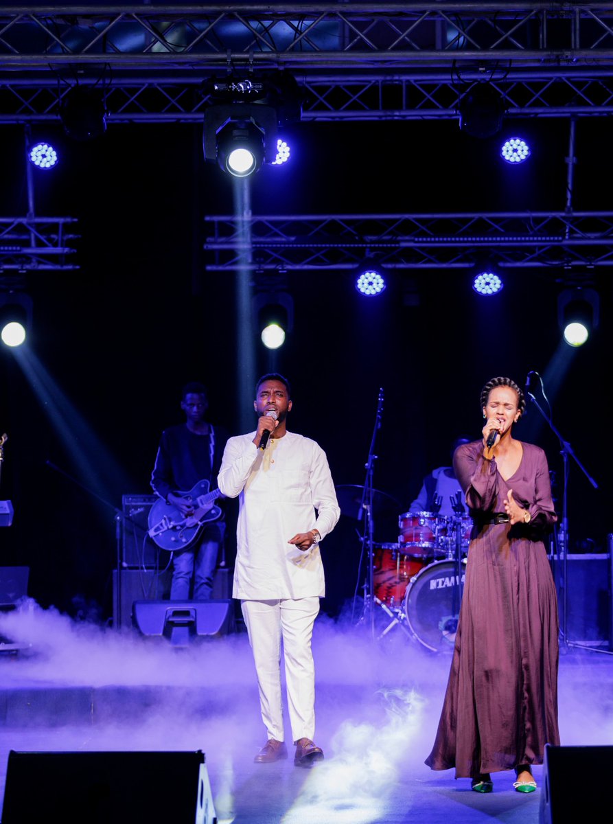 AGT_Rwanda's tweet photo. Ni ubwa mbere bibaye mu Rwanda! Nta nzara n'icyaka ku bitabiriye igitaramo "Tujyane Mwami"-AMAFOTO+VIDEO https://t.co/ZnHRGcoNWK https://t.co/QOA5yuXke6