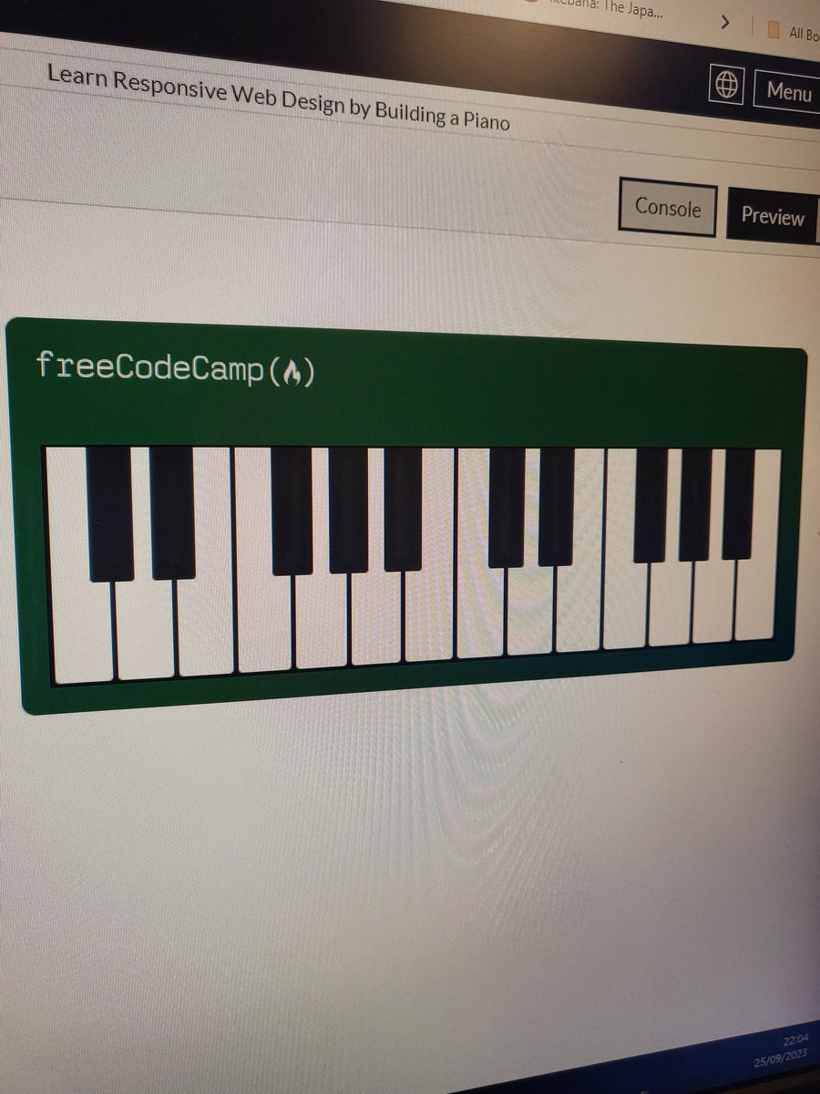 weicchan's tweet image. Day 23, ramping up my #coding skills. Built a cat painting and a web page of a piano. Key learnings: #lineargradient, #transform property, position absolute (so flexible), target #inherit value and #media query for #responsive web design. 
#100DaysOfCode #CSS
