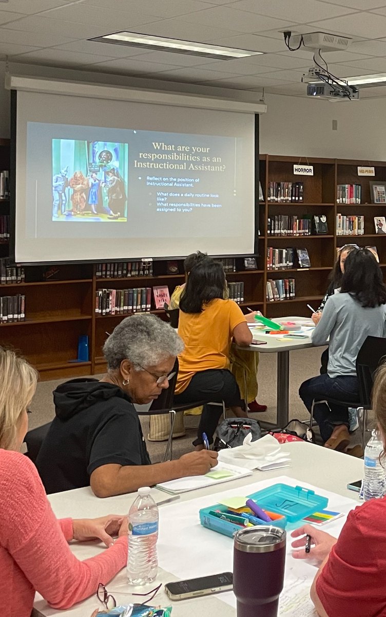 Ms_Waltmon tweet media