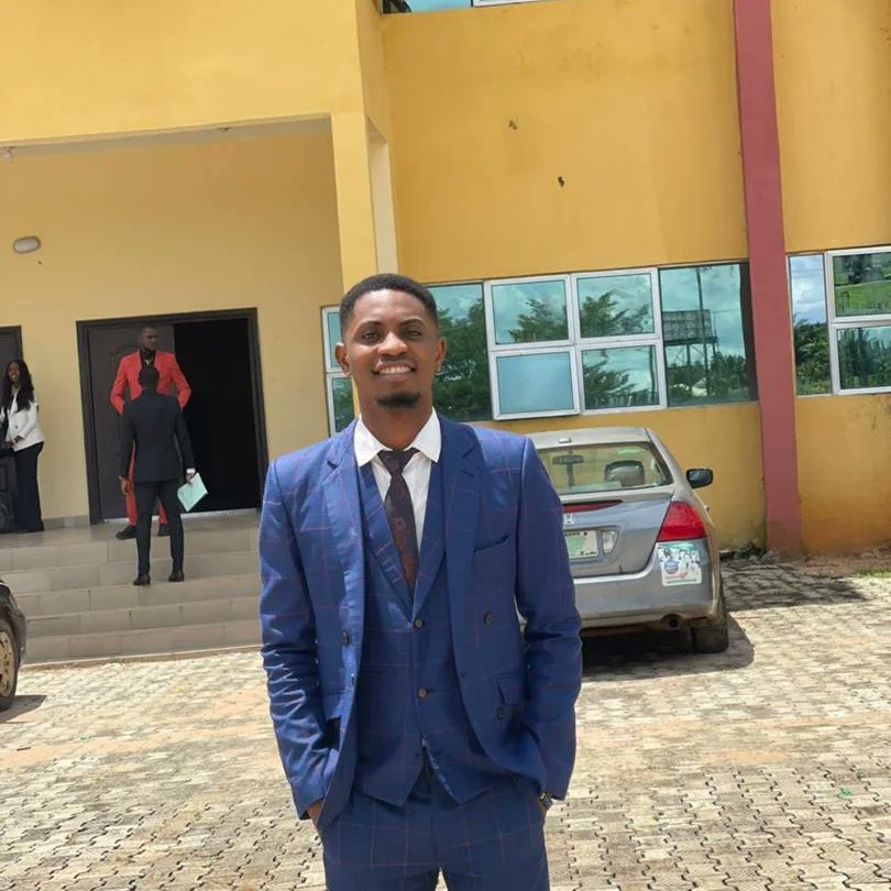 OkorohE's tweet photo. External defense done🏆
Defended my thesis 🎉
Done with Pharmacy school💫🤗
Unto the Next phase 📍
#Pharmacistday #25thSept'23 #PharmEmmY💊🎉
God did it💪...Faithful God♥️ https://t.co/m7xj1tJTEq