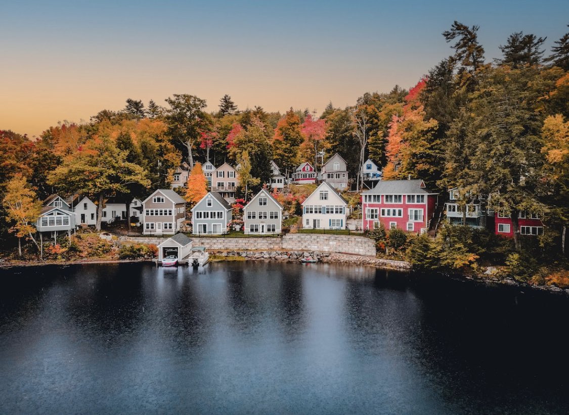 Where to travel this autumn for the most beautiful foliage season? 🍂 

• New England 
• New Hampshire 
• Massachusetts
• Washington
• Yosemite
• British Columbia

#tribd #tribdapp #findyourtribe #autumn #foliage #vermont #newengland #NewHampshire