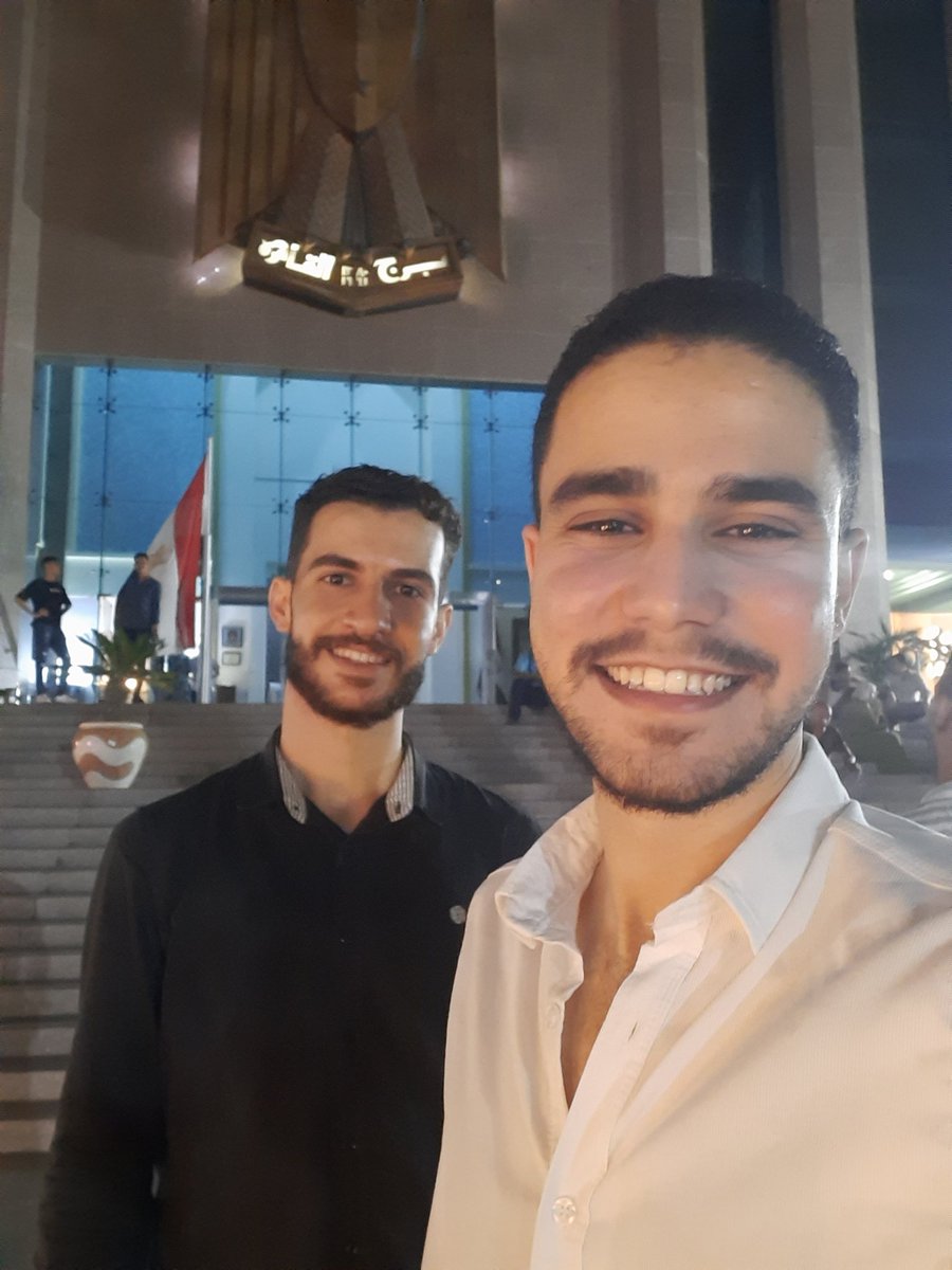riozap19987's tweet photo. لا شى فى هذا العالم يحل محل الصديق ولا يضاهى مكانته..رفيق الدرب وكل الدروب ❤ https://t.co/LMW94QNtx2