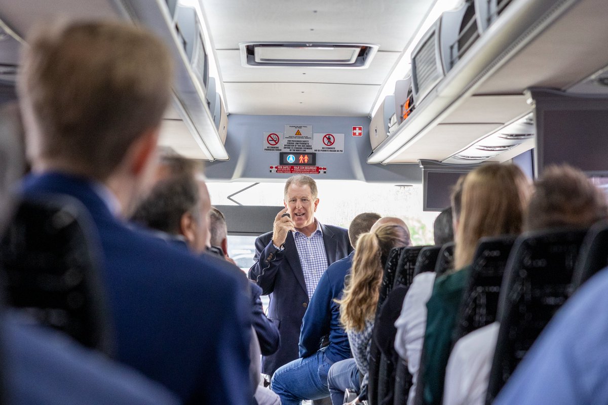 southshoreline's tweet photo. We had a great time last week at the 2023 Commuter Rail Summit on the pre-summit tour where South Shore Line took all attendees on a tour of our Double Track and West Lake Corridor projects.
#mysouthshoreline #commuterrail #railsummit https://t.co/NBksfNxwv3