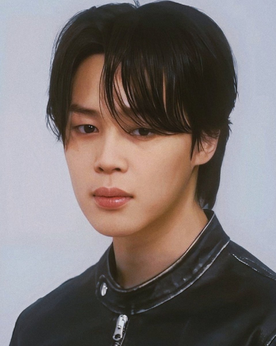 jiminsetter's tweet photo. he belongs to a museum https://t.co/wA4JBICUqC
