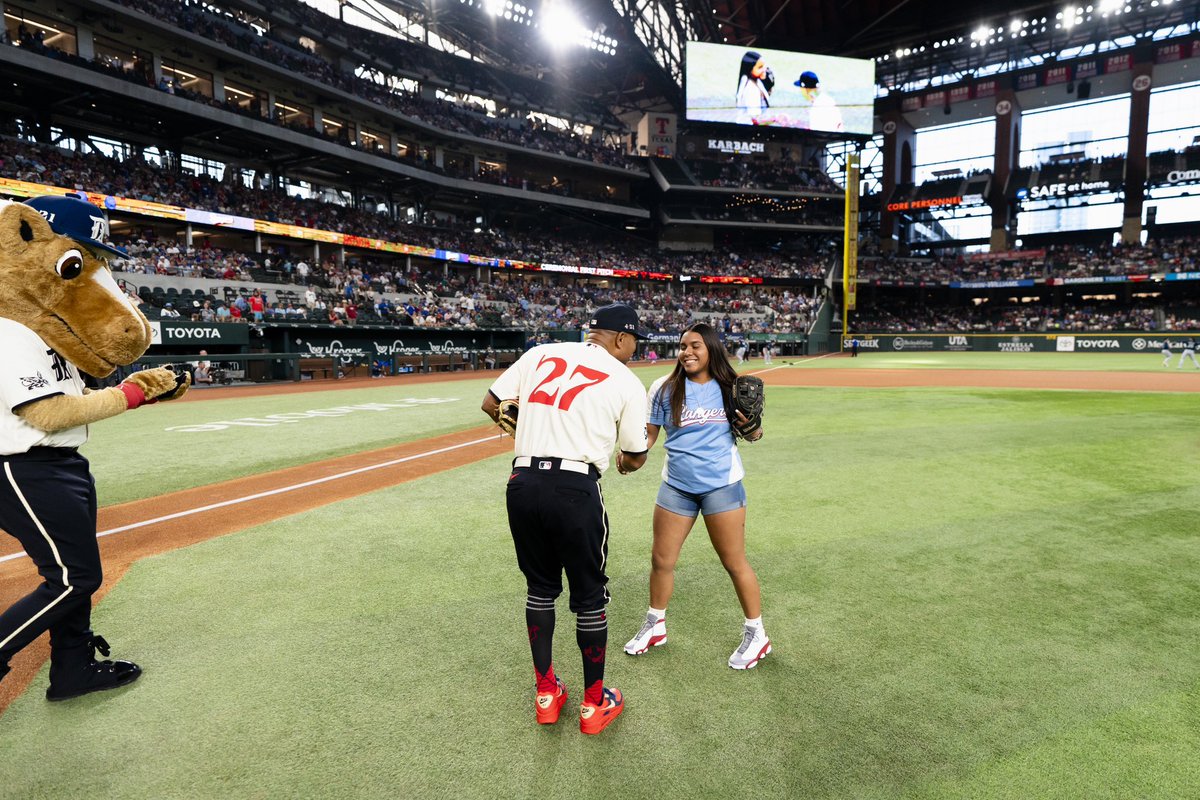 RangersYA's tweet photo. Choctaw Native Amira Forbit threw out the ceremonial first pitch on Saturday in recognition of her @MLBJrHRD championship performance in Seattle earlier this summer. https://t.co/Q5LZ3HKZ1i
