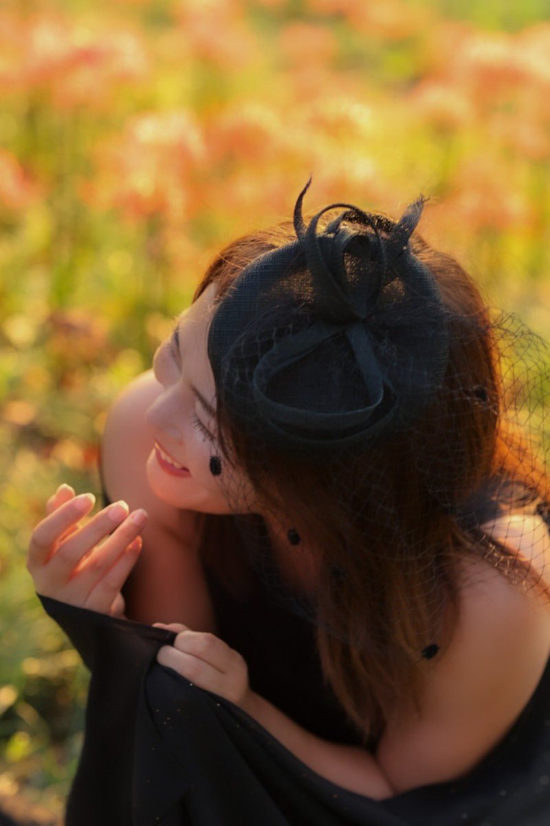 R205STi's tweet image. Smile😘

model:末長澄華
　　　（@sumika_suenaga ）

#canon #EOSR6mark2 #EF85mmf12L 
#彼岸花 #彼岸花2023