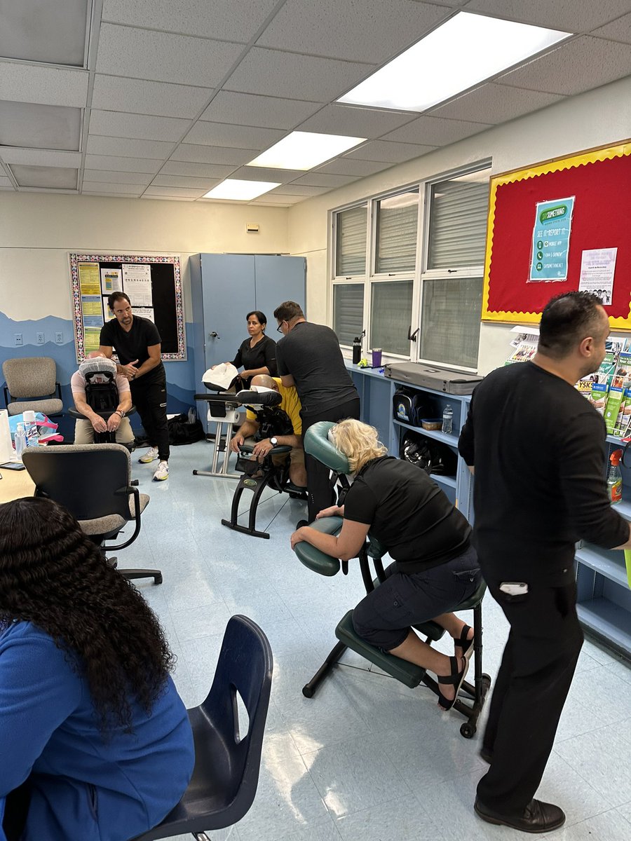 MSMSEagles's tweet image. Thank you to the @MDCPSWellWay Team for a great event for all our faculty and staff: sharing great @CareATC &amp;amp; @Cigna resources and providing free massages! @MDCPS @MDCPSCentral @SuptDotres @DannyEspinoD5