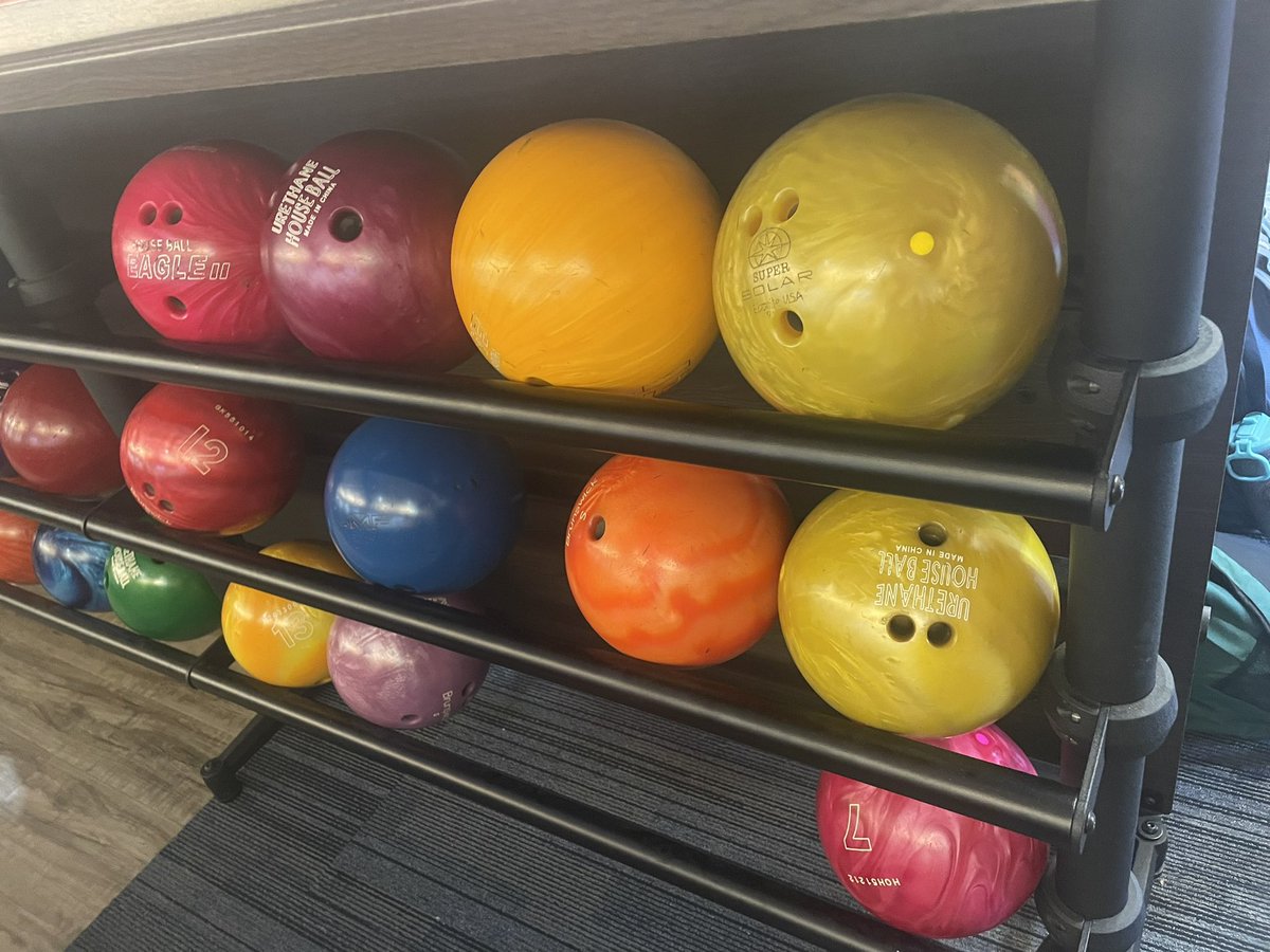 Lindsay Fox tweet media