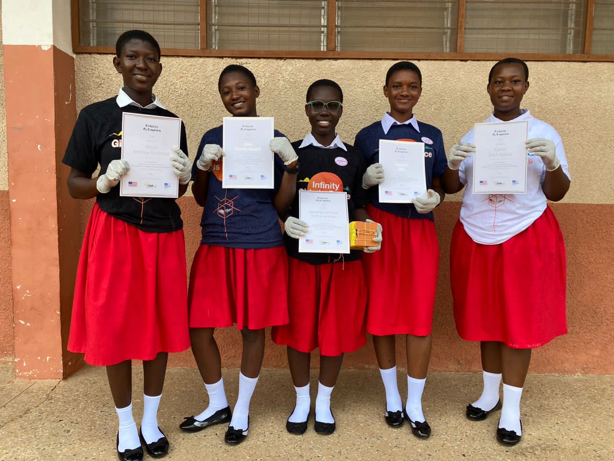 AIMSGhana's tweet image. 🚀The Infinity Girls in Space Project empowers girls in Ghana with #STEM skills. 💪 100+ girls from 37 schools, including 40 from our #GMSP, learned CubeSat tech &amp;amp; launched prototypes into the Earth's lower atmosphere! 
More here: bitly.ws/VEEF
#STEMGirls #Innovation