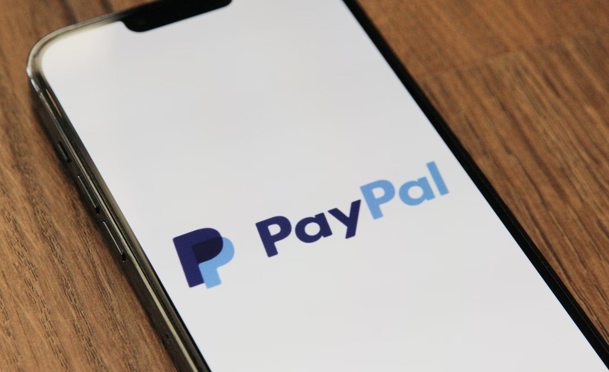 MahfuzWeb3's tweet image. PayPal's PYUSD stablecoin is now on Venmo! 🎉 Select users can start making payments and transfers with it today, with a wider rollout coming soon. 🔜
 This is a huge step forward for crypto adoption, and we're excited to see what the future holds for PYUSD. #PayPal #Venmo #PYUSD