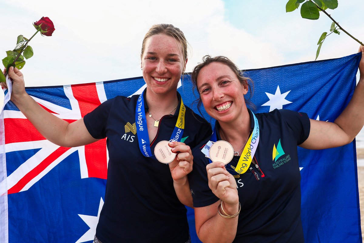A huge 👏to the <a href="/NSWIS/">NSW Institute of Sport</a> women who've shone on the world stage 3/3
Georgina Rowe   World Rowing Champs  🥉
Georgie Gleeson World Rowing Champs 🥉
Kendall Brodie    World Rowing Champs  🥉
Olivia Price          World Sailing Champs    🥉
Evie Haseldine   World Sailing  Champs   🥉