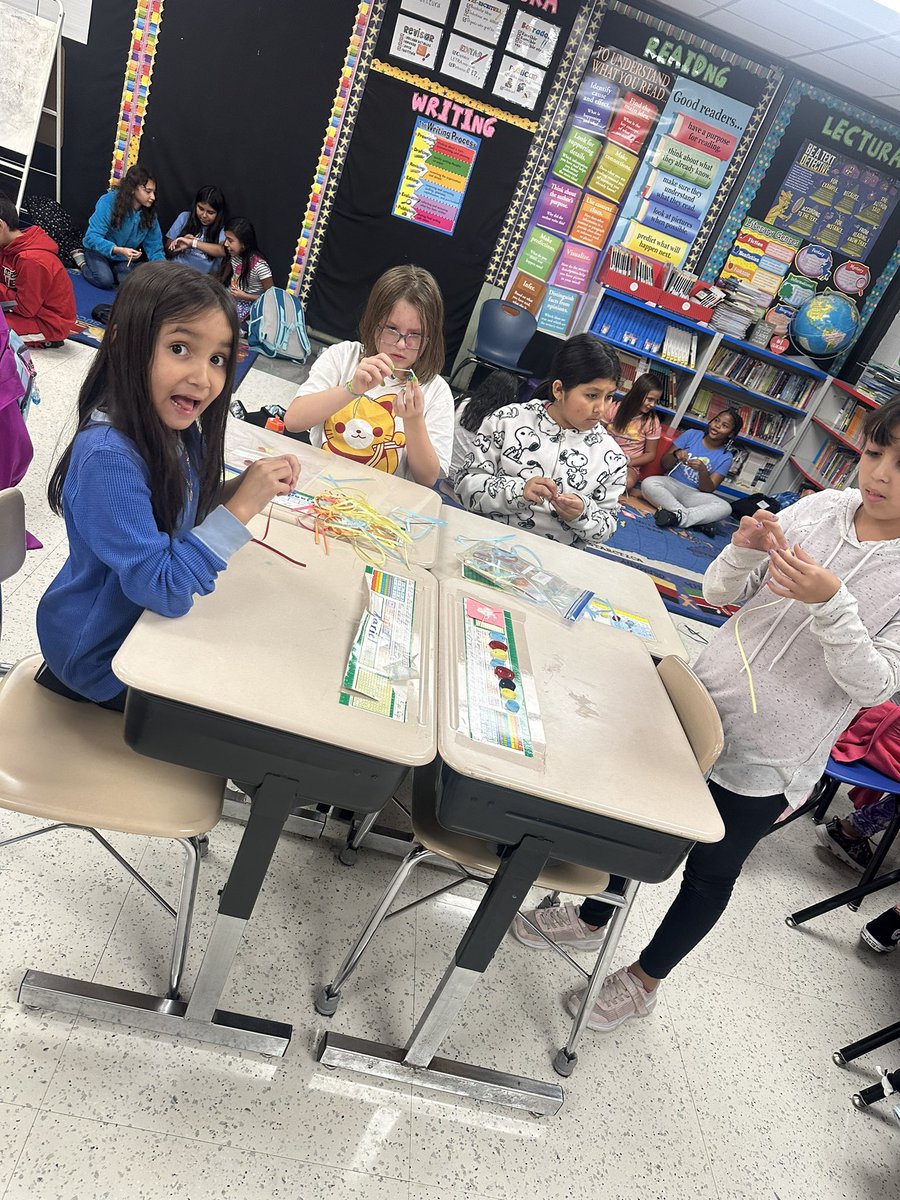 herrera01twi's tweet photo. Quilling Club is off to a great start! Stay tuned to see what we are creating! #stony126 #weare126 https://t.co/kgMpoIdEwz