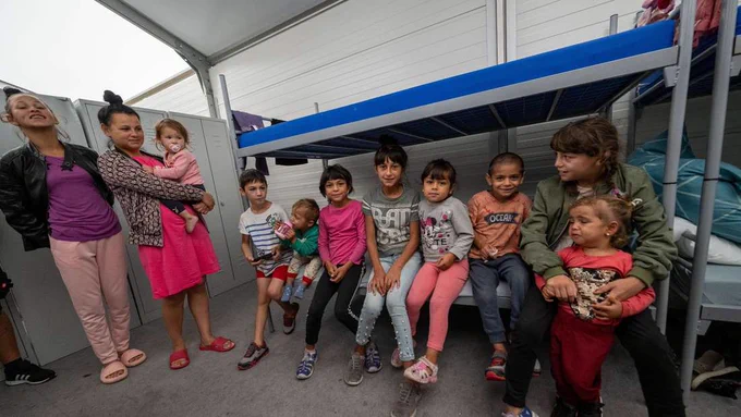ErnstvAll's tweet photo. Freistaat #Bayern hält Gelder für Flüchtlingshilfe zurück

Fast 700 Millionen Euro hat der Bund dem Land Bayern im vergangenen Jahr für die Flüchtlingshilfen zur Verfügung gestellt. Doch was passiert mit Geld? SPD und Grüne erheben schwere Vorwürfe.
https://t.co/Xu5EWutgpM https://t.co/B6lHTzGpr9
