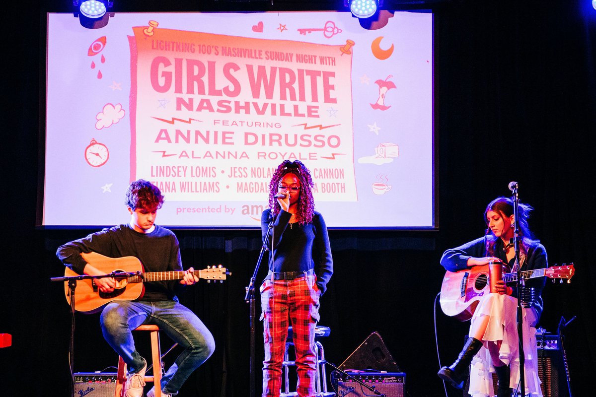 Girls Write Nashville tweet media