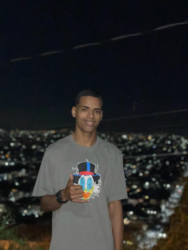 Obrigada Deus, por mais um ano de vida. Parabéns pra mim! 🙌🏽🥳