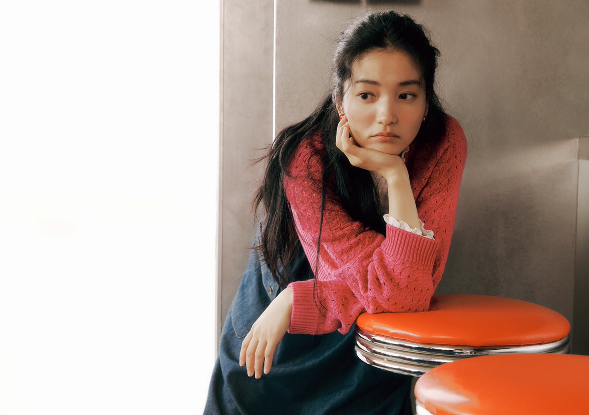 _ktrfiles's tweet photo. Kim Taeri x Thursday Island (4)

#KimTaeRi #김태리 https://t.co/PdscD7PiTt