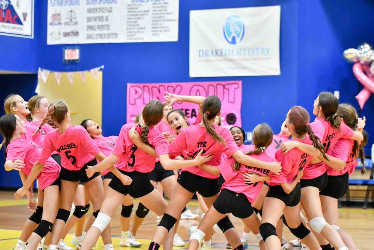 vancecharter's tweet image. Raising money and awareness for the FIGHTERS and SURVIVORS!!  

PINK OUT!!!! 💕💕💕💕