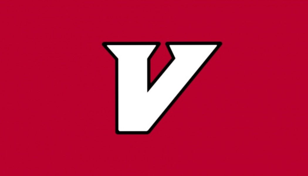 Erikj05's tweet photo. Blessed to receive an offer from @UVAWiseCavsFB.  Thank you @coachjdavis_ for this opportunity. 
- 
@HeadCoachHurst @PullumTyler @coach1hand @brian62tanner @coach_Hammond44 @NwGaFootball @RecruitGeorgia https://t.co/Zh3HxdK6bS