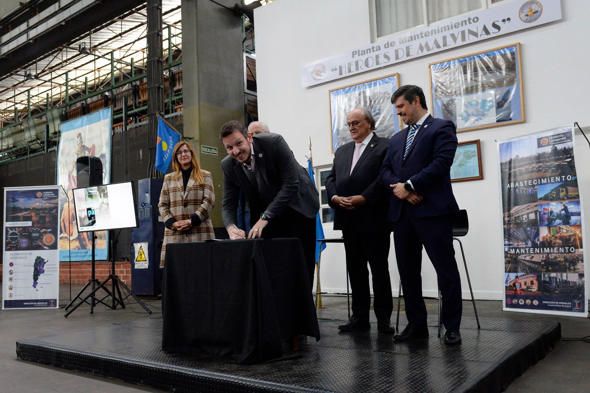 JCuattromo's tweet photo. Participamos del lanzamiento del Programa de Desarrollo de Proveedores para la Defensa #PRODEF, una herramienta estratégica cuyo objetivo principal es vincular la oferta de productos y servicios con los requerimientos de Defensa. https://t.co/Addns3Hwi0