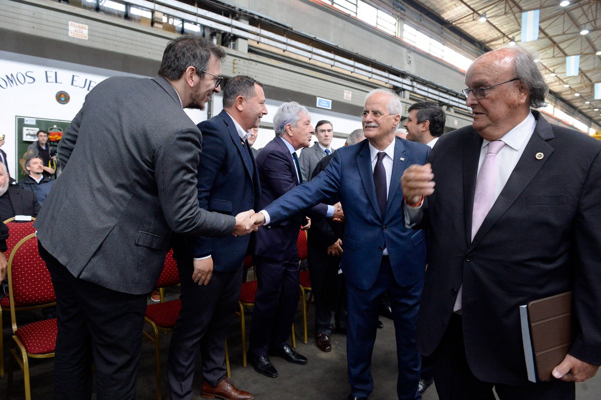 JCuattromo's tweet photo. Participamos del lanzamiento del Programa de Desarrollo de Proveedores para la Defensa #PRODEF, una herramienta estratégica cuyo objetivo principal es vincular la oferta de productos y servicios con los requerimientos de Defensa. https://t.co/Addns3Hwi0