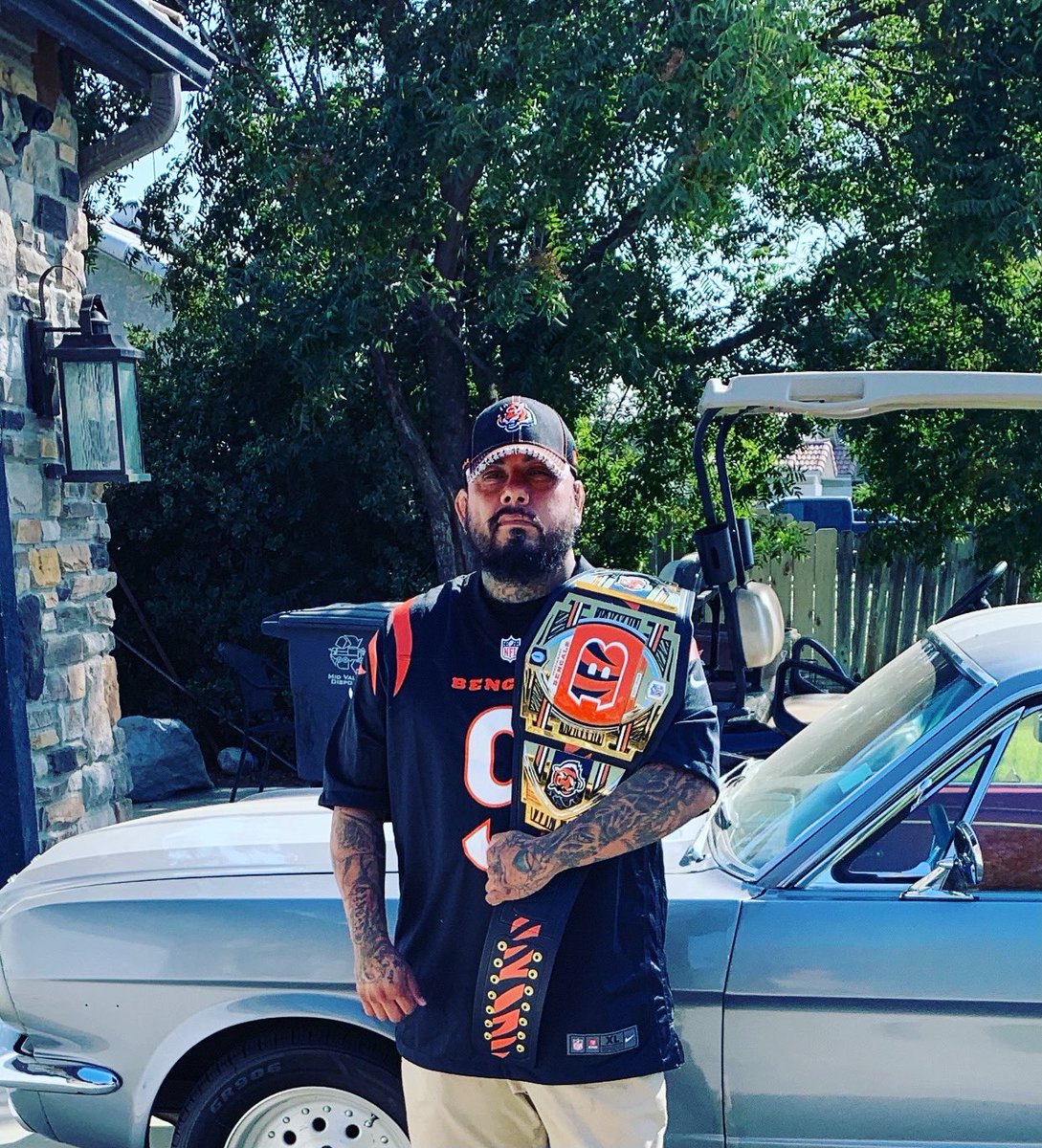 TheTachiKid's tweet photo. LETS GO BANGLES #CincinnatiBengals https://t.co/iPYzxrvIhW