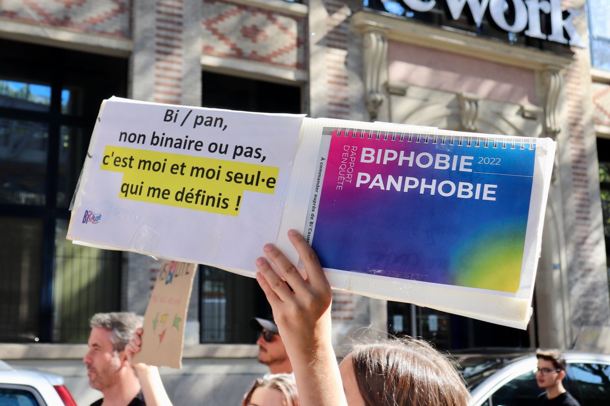 AssoBiCause's tweet image. #JIB2023 #BiVisibilityDayCrédit : @christmadrolle 4/5