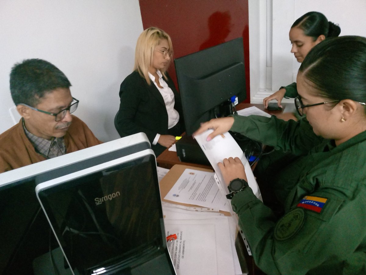 EEOIUMBVoficial's tweet photo. #EEOI #25SEP|| Admisión y recepción de documentos de los oficiales en Especialización y perfeccionamiento de los servicios institucionales y actualización de los servicios institucionales de la GNB https://t.co/Xb0vZ7VR3w