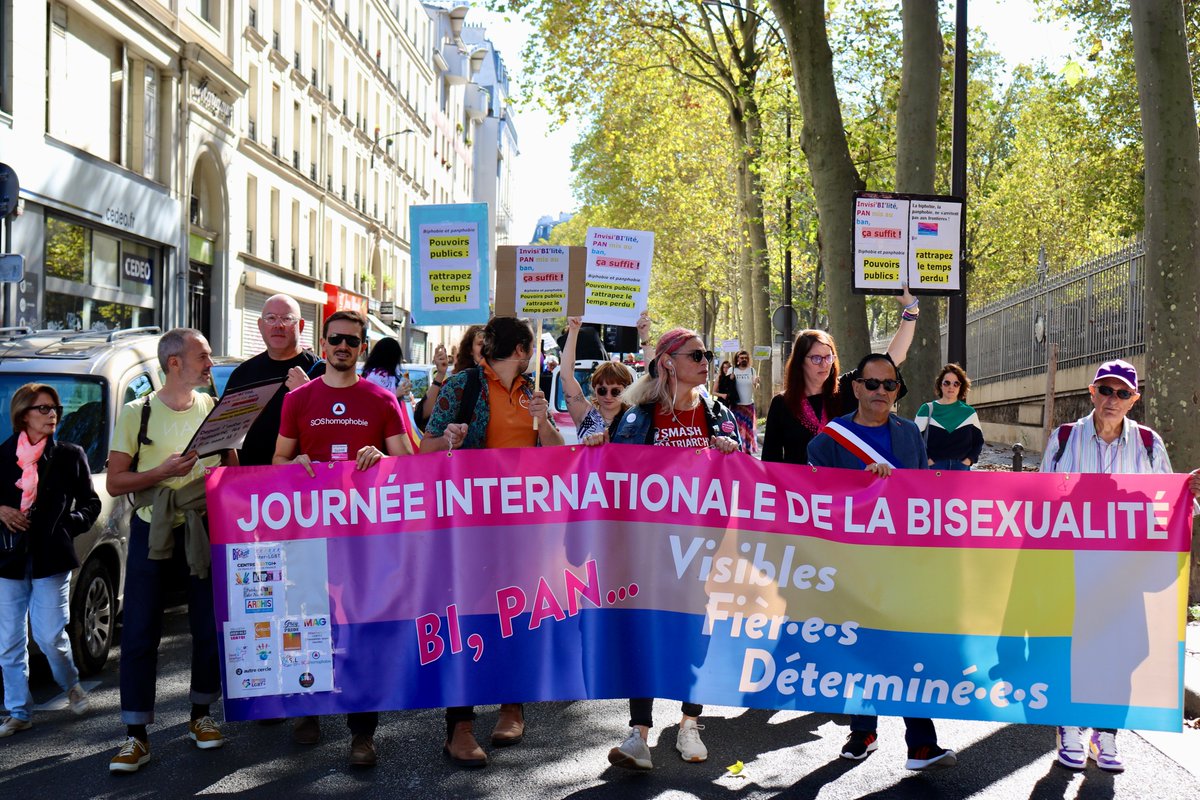 AssoBiCause's tweet image. #JIB2023 #BiVisibilityDay
Crédit : @christmadrolle 1/5