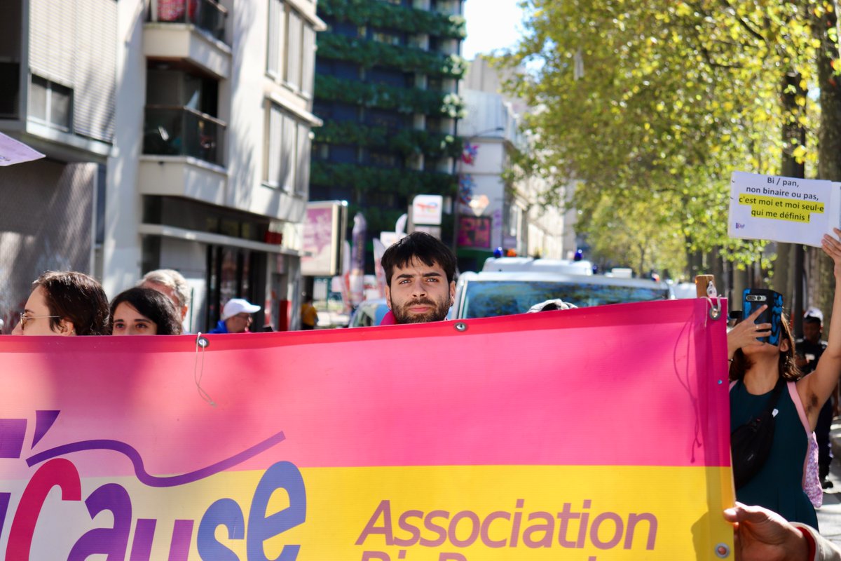 AssoBiCause's tweet image. #JIB2023 #BiVisibilityDayCrédit : @christmadrolle 3/5