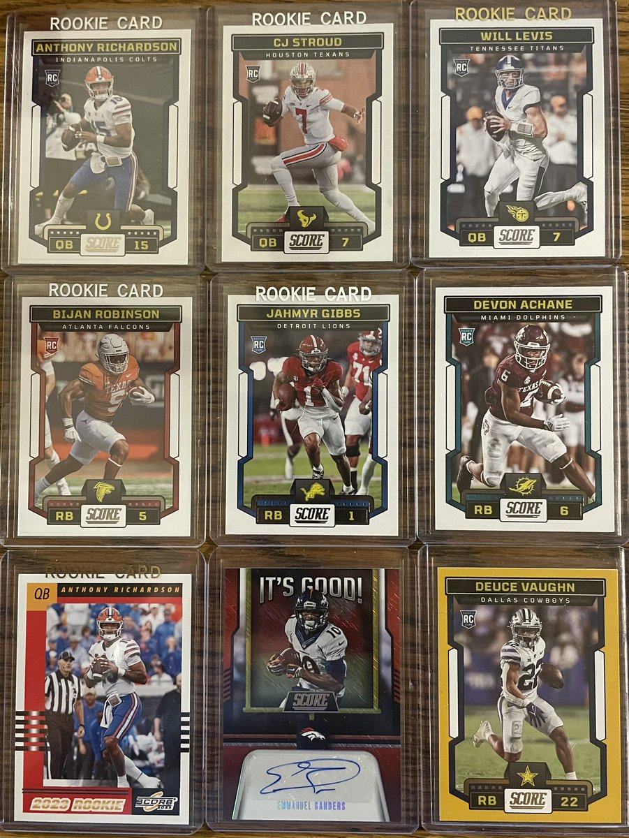 tjc0473's tweet image. Finally picked up some soft sleeves &amp;amp; opened the #GIVEAWAY from @JReuthGaming &amp;amp; @cardrestocks Once again, thank you @JReuthGaming for being a top level breaker &amp;amp; to Flip for everything he continues to do for our card community &amp;amp; for changing the game with the #TOPSPOT 🚀🐐🤜🤛