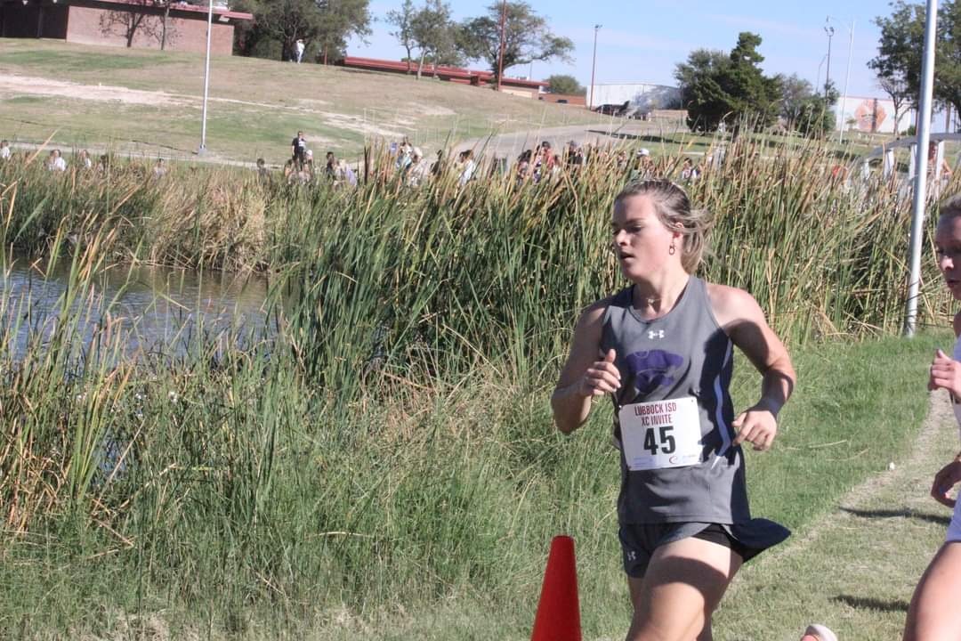 AshtynCollins's tweet photo. Keep working to become a stronger sprinter!  
Mae Simmons Park course in Lubbock, TX.  Finished with a time of 14:37. https://t.co/18hb3kChCl