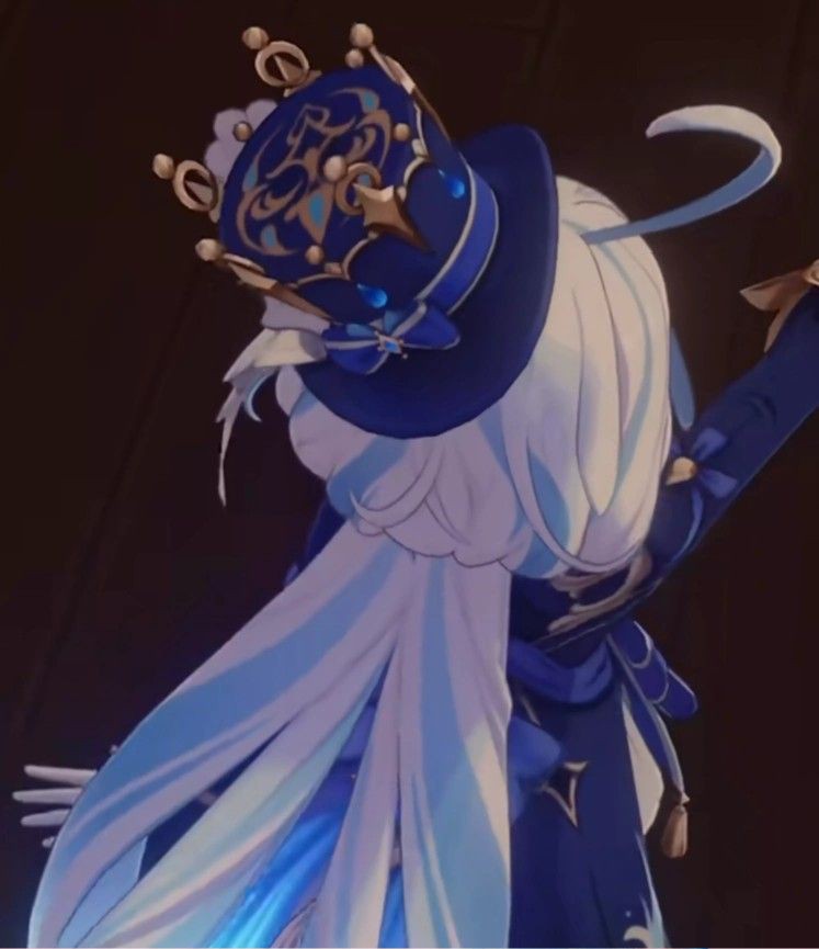 Devisholysword's tweet photo. @PatKamicyto @privenari as for the rest of the chsnge it'd  pretty  Similar to why scaramouche got redesigned furina's hair blocks too much of her back hoyo likes the back front and side of playable characters to be fully visible so likely they cut her hair short so they can have the back of her outfit https://t.co/Ql0ZKQMhZC